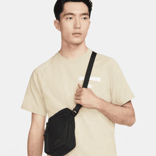 Nike Elemental premium crossbody bag Thumbnail